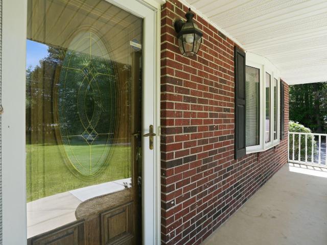 694 W Pulaski Highway