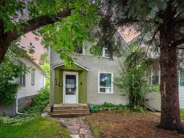 694 Valour Road