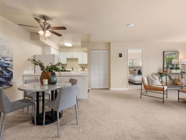 6955 alvarado rd 70