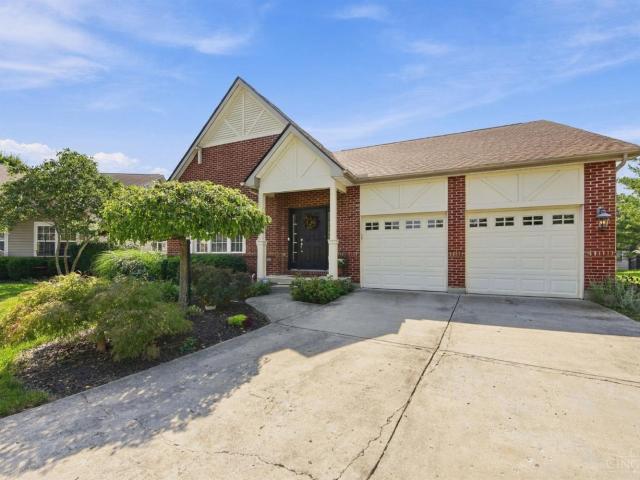 6955 Hunters Close