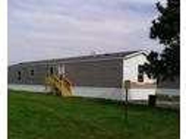 $695 / 3br Three bedroom mobile homes for sale or rent