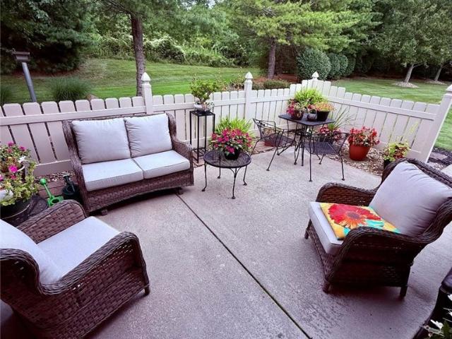 695 E Western Reserve Road 1504