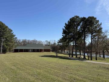 695 Middleburg Rd, Hickory Valley, TN 38042 | MLS #10217