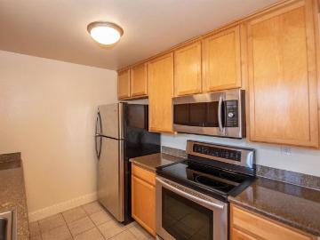 695 Sea Vale St 512
