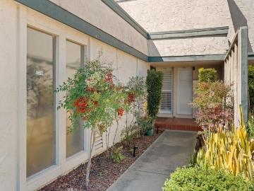 6960 Caminito Curva, San Diego, CA 92119 | MLS #260012