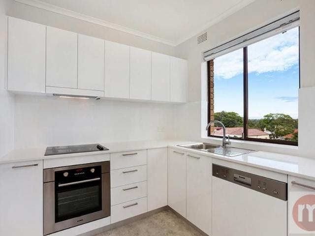 6/96 Macauley Street, Leichhardt | Roger Mickhail Property
