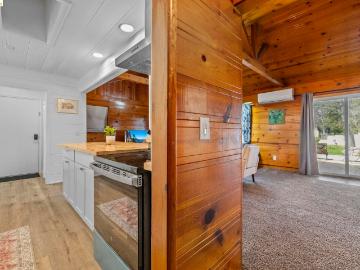 696 Shaws Flat Rd