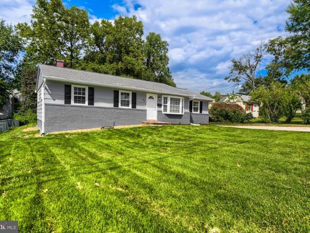 696 W Maple Road