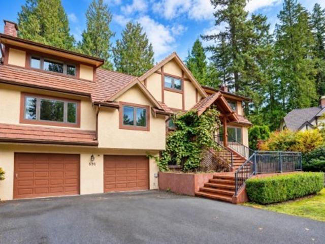 696 Wellington Place, North Vancouver, BC, V7K 3A1 house for sale | Listing ID R3178 | Royal LePage