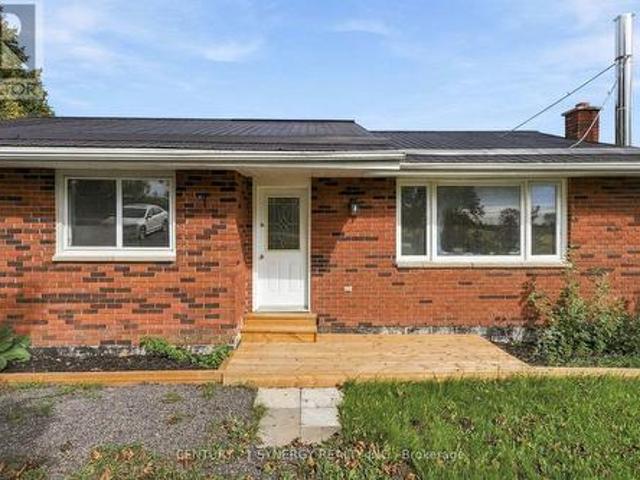 696 Whites Road, Quinte West Sidney Ward, ON, K8V 5P8 house for sale | Listing ID X13827 | Royal LePage