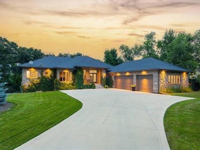 6975 Roblin Blvd, Headingley, MB, R4H 1A2 Luxury House for sale | Listing ID 202618 | Royal LePage Carriage Trade Luxury Properties