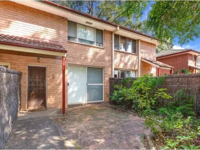 69/7 15 Taranto Road, Marsfield Townhouse for rent Listed by.
