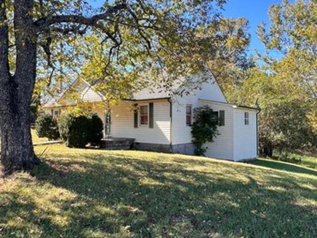 697 Gidsville Rd, Amherst, VA 24521