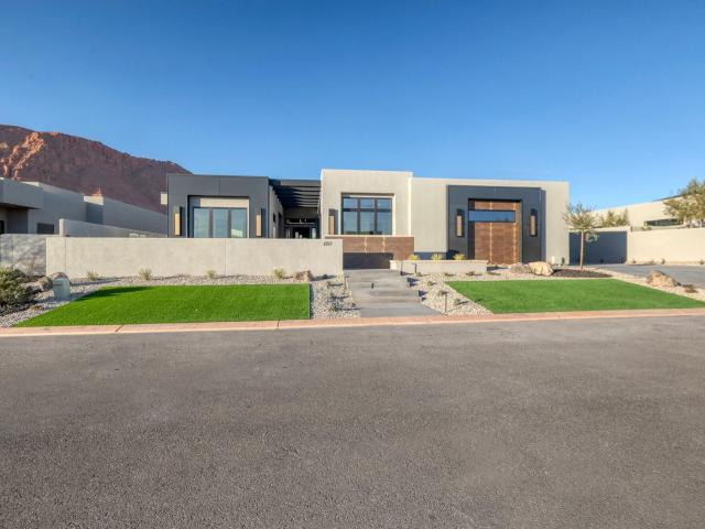 697 E Coral Autumn LN, Ivins, US, UT