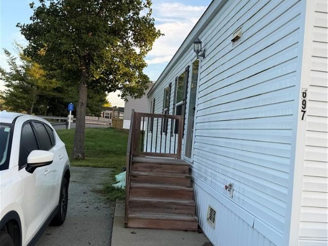 697 Regent Dr