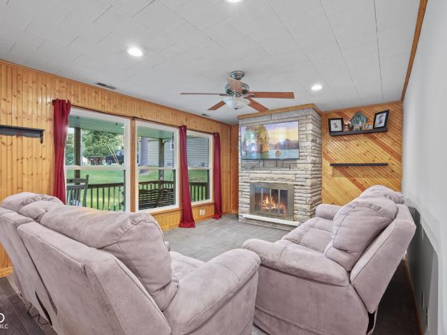 6983 Lemur Drive