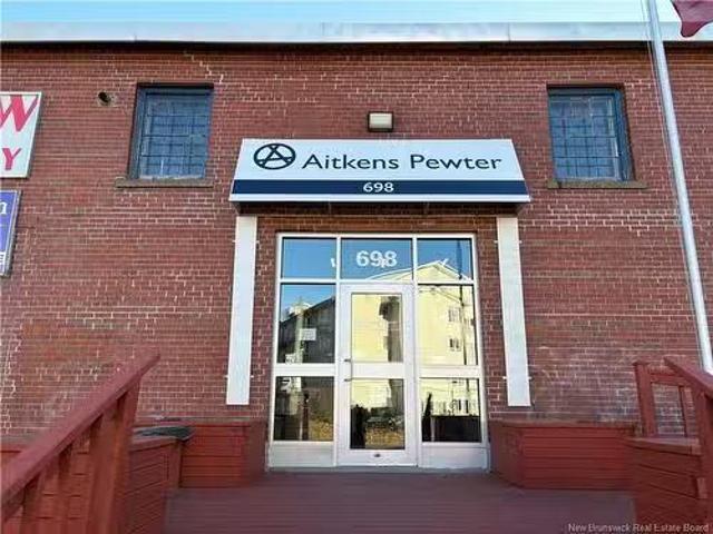 698 Mcleod Ave, Fredericton, NB, E3B 1B6 commercial for sale.