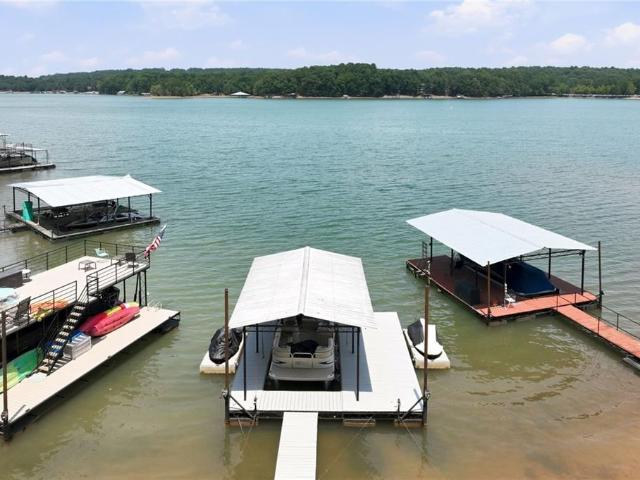 6995 Lakeside Place