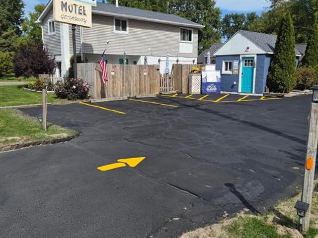 6997 Lakeshore Road