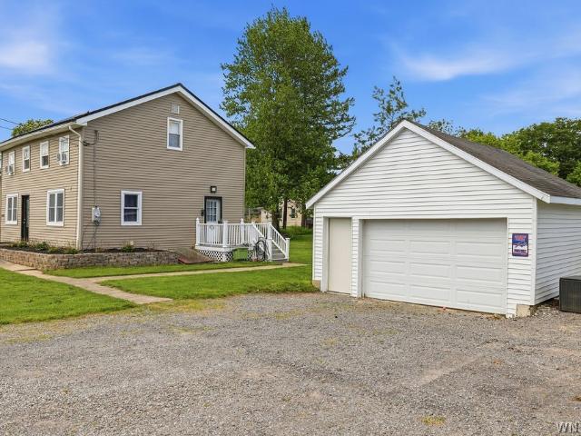 6990 Knowlesville Road