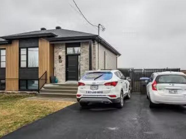 69 64E Avenue O. Saint Paul De L'Île Aux Noix, QC, J0J 1G0 h.