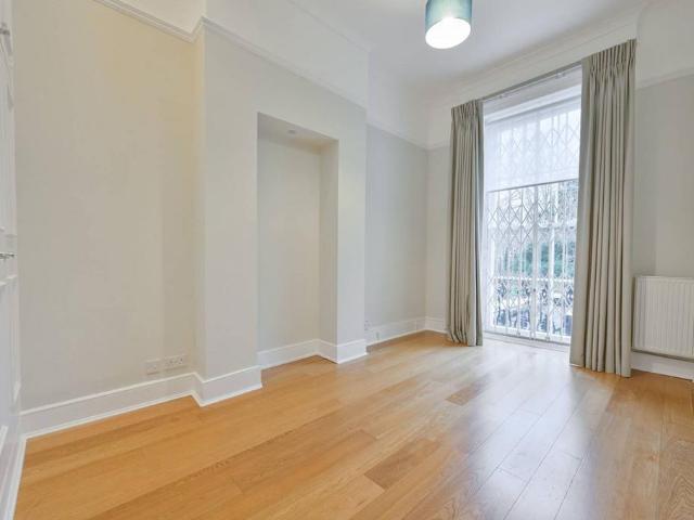 69 71 Marlborough Place, London, NW8 0PL, United Kingdom | 3 bed apartment for rent #138932610 | Rentberry