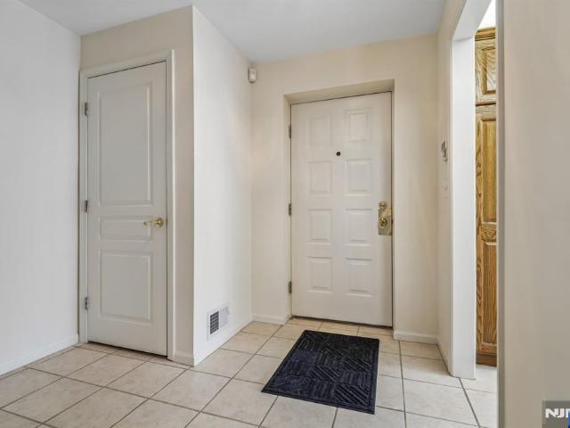 69 Turnberry Road # 2