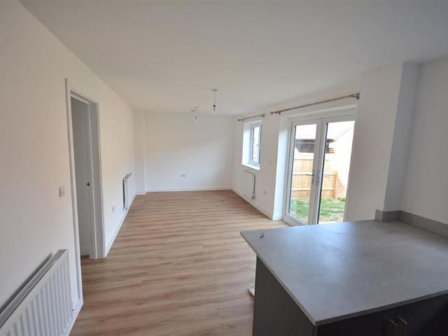 69 Vicar Wood Way, Derby, DE22 2BF