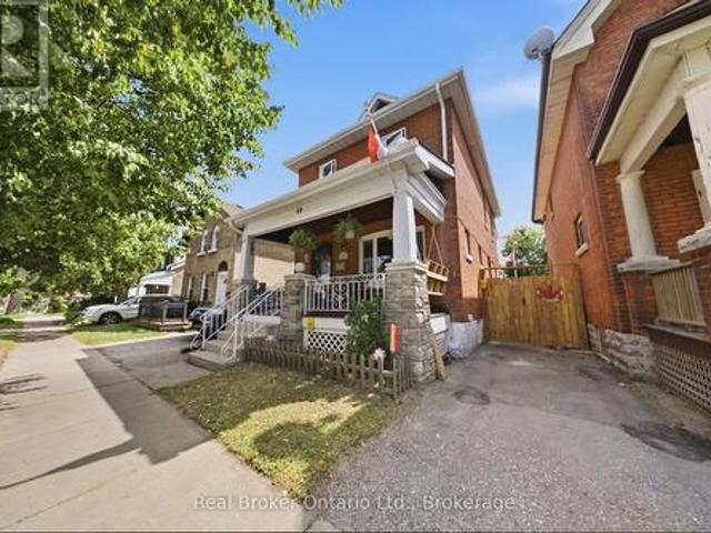 69 Arthur Street, Brantford, ON, N3S 3H9 house for sale | Listing ID X13880 | Royal LePage