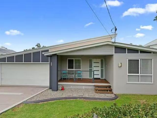 69 Barrinia Street, MANLY, QLD 4179 House for Rent