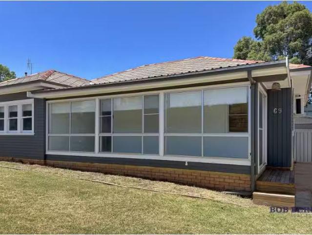 69 Boundary Road, Dubbo House for rent Listed by Lisa Harding.