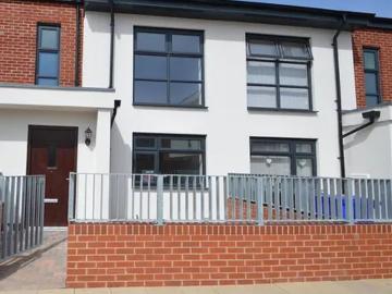 69 Blue Moon Way, Manchester, M14 7GR, United Kingdom | 3 bed house for rent #140655124 | Rentberry