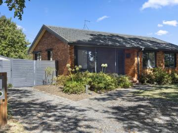 69 burn street downer act house for rent lj hooker