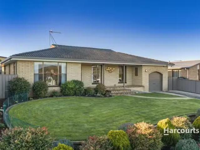 69 Cardigan Street, SOMERSET, TAS 7322 House for Rent