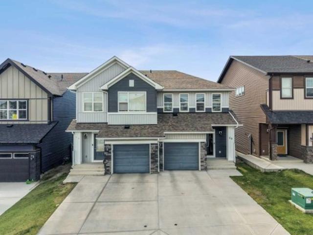 69 Carringvue Park Nw, Calgary, AB, T3P 1L1 house for sale | Listing ID A2329 | Royal LePage
