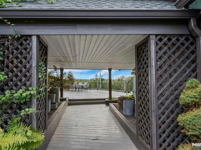 69 Cedar Pond Lane