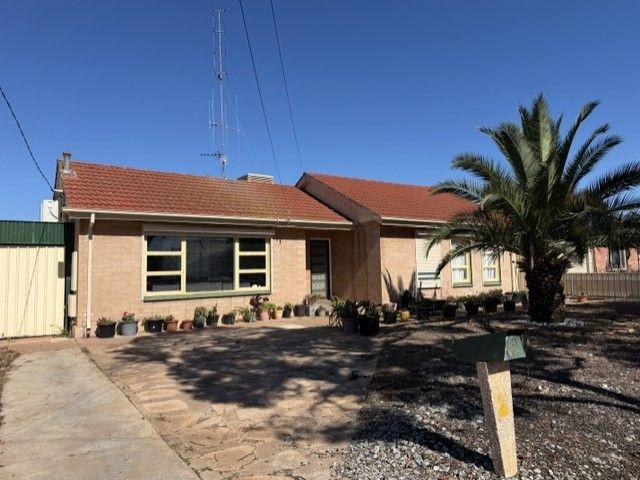 69 Flinders Avenue, WHYALLA STUART, SA 5608