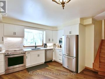69 Frederick Drive, Wasaga Beach, ON, L9Z 1P9 house for sale | Listing ID S13473 | Royal LePage