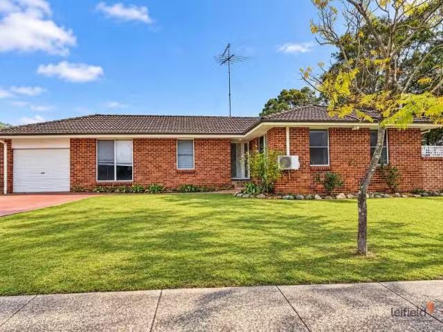 69 Henry Lawson Avenue, Werrington County House for rent List.