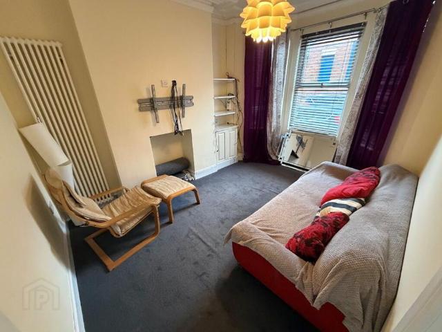 69 Lomond Avenue, Belfast, BT4 3AJ