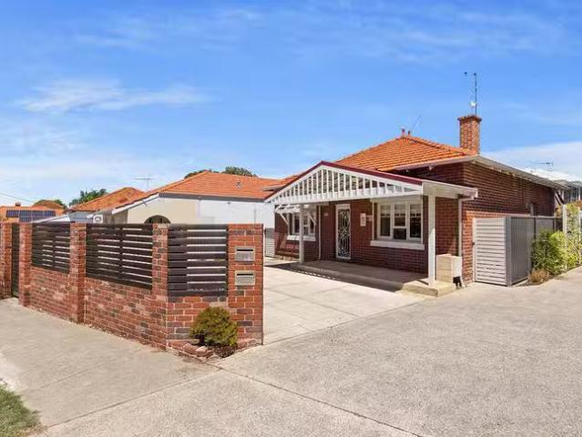 69 London Street, Mount Hawthorn, WA 6016