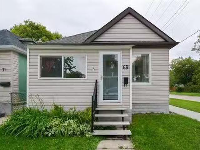 69 Mcadam Ave, Winnipeg, MB, R2W 0A3 house for sale Listing.