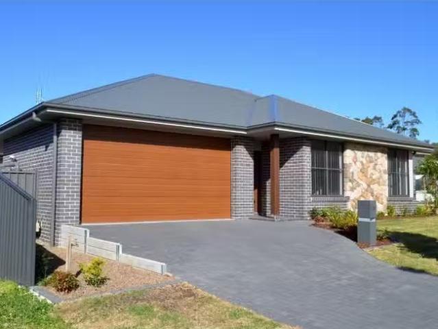 69 Maddie Street, Bonnells Bay House for rent Listed by Melis.