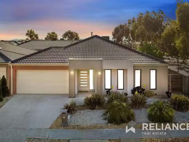 69 Malibu Boulevard, Point Cook, VIC 3030