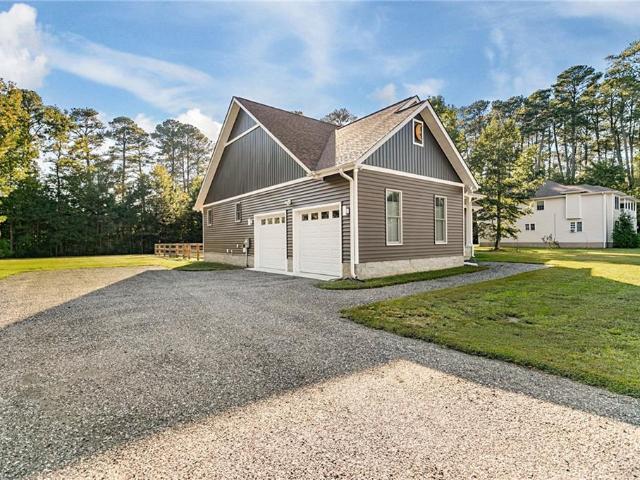 69 Moon DR