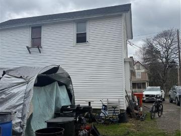 69 Perine Street