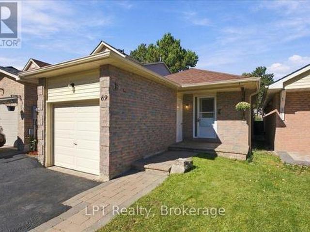 69 Scarfair Pathway, Toronto Malvern, ON, M1B 4G2 house for sale | Listing ID E13829 | Royal LePage