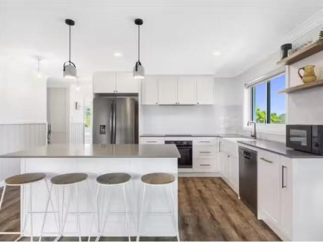 69 South Kiama Drive, Kiama House for rent Listed by Bryanna.