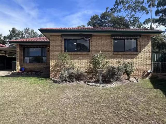 6 Muller Place, Singleton Property for rent Listed by Christo.