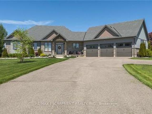 6 Macneil Court, Brantford, ON, N3S 0G3 house for sale | Listing ID X13619 | Royal LePage